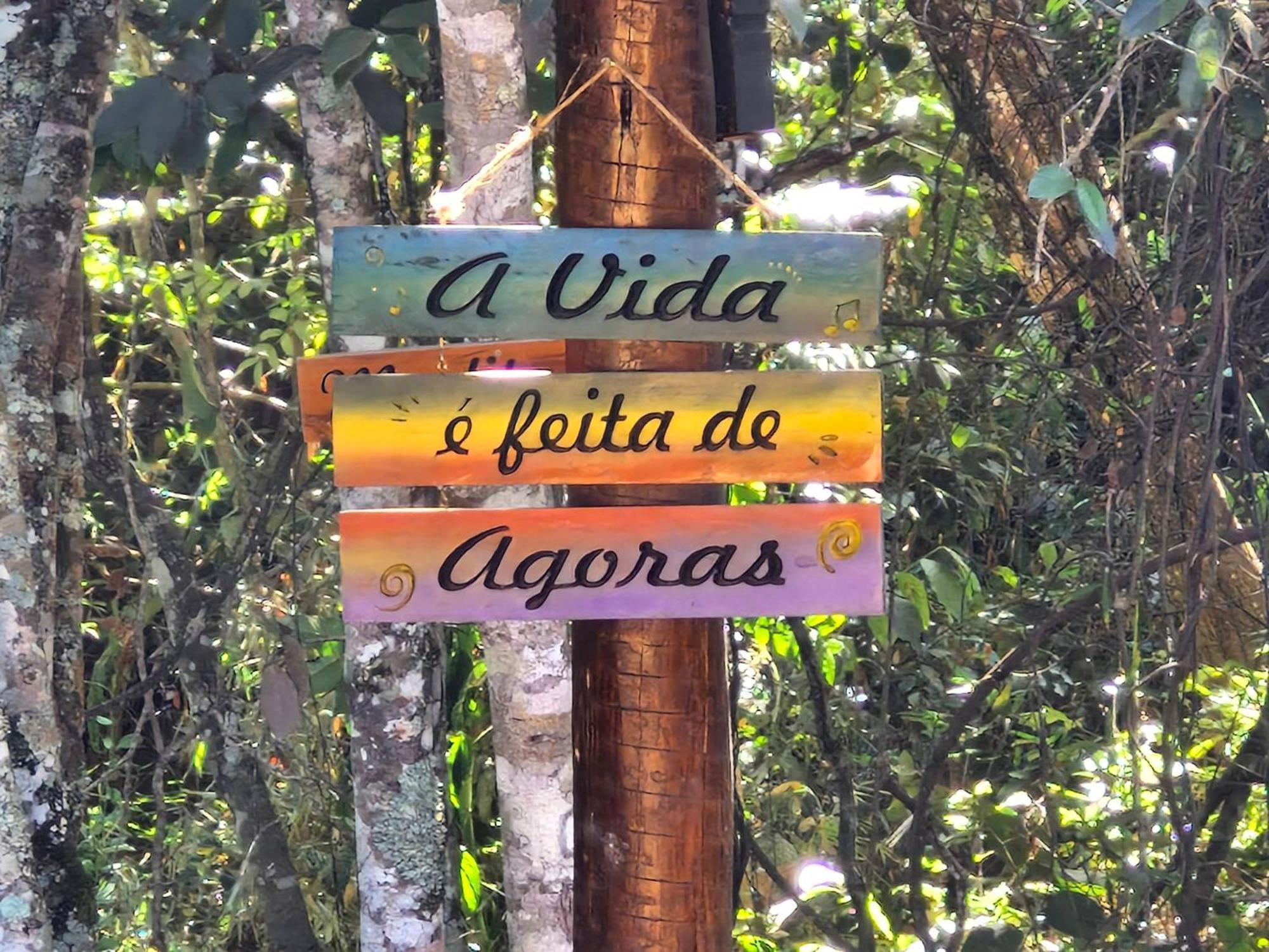 Chale Recanto - Ofuro, Banheira, Vista, Cachoeira E Lago Alexania Exterior photo